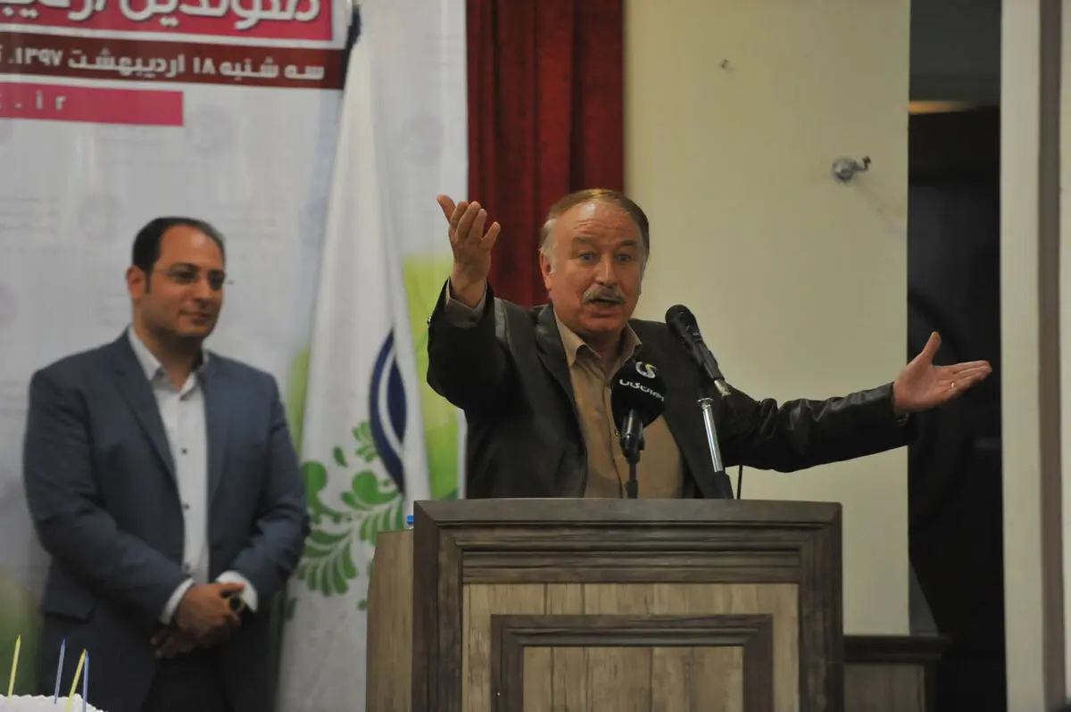 تجلیل از هنرمندان پیشکسوت متولد اردیبهشت ماه