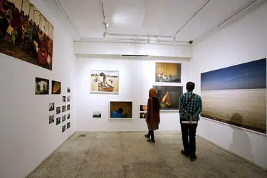 نمایش عکس های نیوشا توکلیان در گالری آب انبار