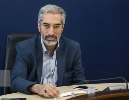 محمود سالاری: نماینده هنرمندان نیستم، نماینده دولت هستم/ دولت نمی‌تواند پول بیت‌المال را به هنرمند دهد که کار دلش را انجام دهد