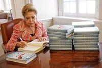 ملکه تعلیق ادبیات دنیا درگذشت