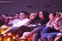 صد ترانه عاشقانه یک خانم برای آقایان خواننده