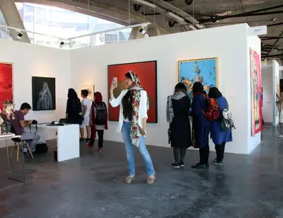 ببینید: یک نمایشگاه ویژه از  هنر معاصر ایران / تیر آرت را در آوا سنتر دنبال کنید