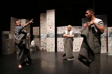 نمایش "ماداگاسکار" در عمارت نوفل لوشاتو