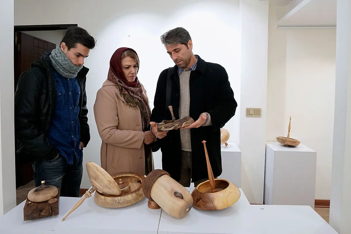 نمایشگاه فرفره های داود ملایی در گالری بهارک