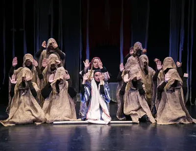 ببینید: مده‌آ متفاوت در سالن قشقایی