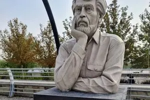 قیصر امین پور و گاف‌های باورنکردنی شهرداری تهران / عکس