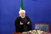 حسن روحانی سوار BRT شد!/ عکس