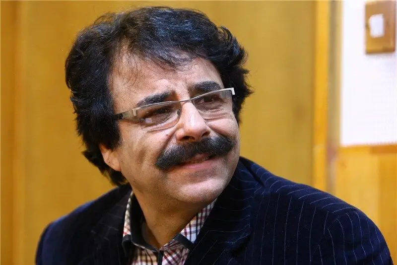 علیرضا افتخاری مورد ضرب و شتم قرار گرفت