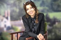انتقاد نویسنده "ملت عشق" از برخورد پلیس با کتاب‌هایش