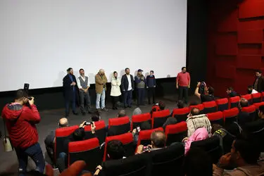 اکران مردمی فیلم "بمب؛ یک عاشقانه" در باغ کتاب