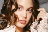 ببینید: اصولگرایان ایران علیه آنجلینا جولی/ یک اتهام ژنتیکی عجیب