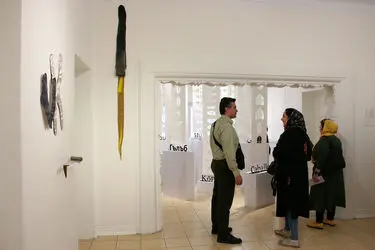 نمایشگاه آثار معصومه مهتدی و هیلده آوربرگ هنرمند بلژیکی در عمارت رو به رو 