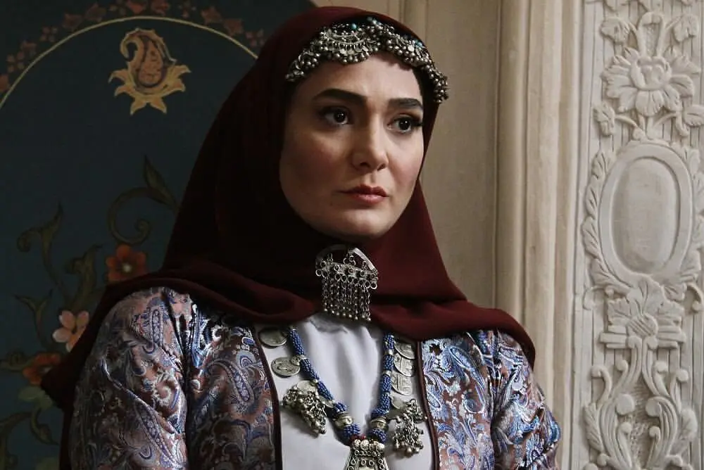 وقتی گریم زنان قاجار ببیننده را پر می‌دهد 