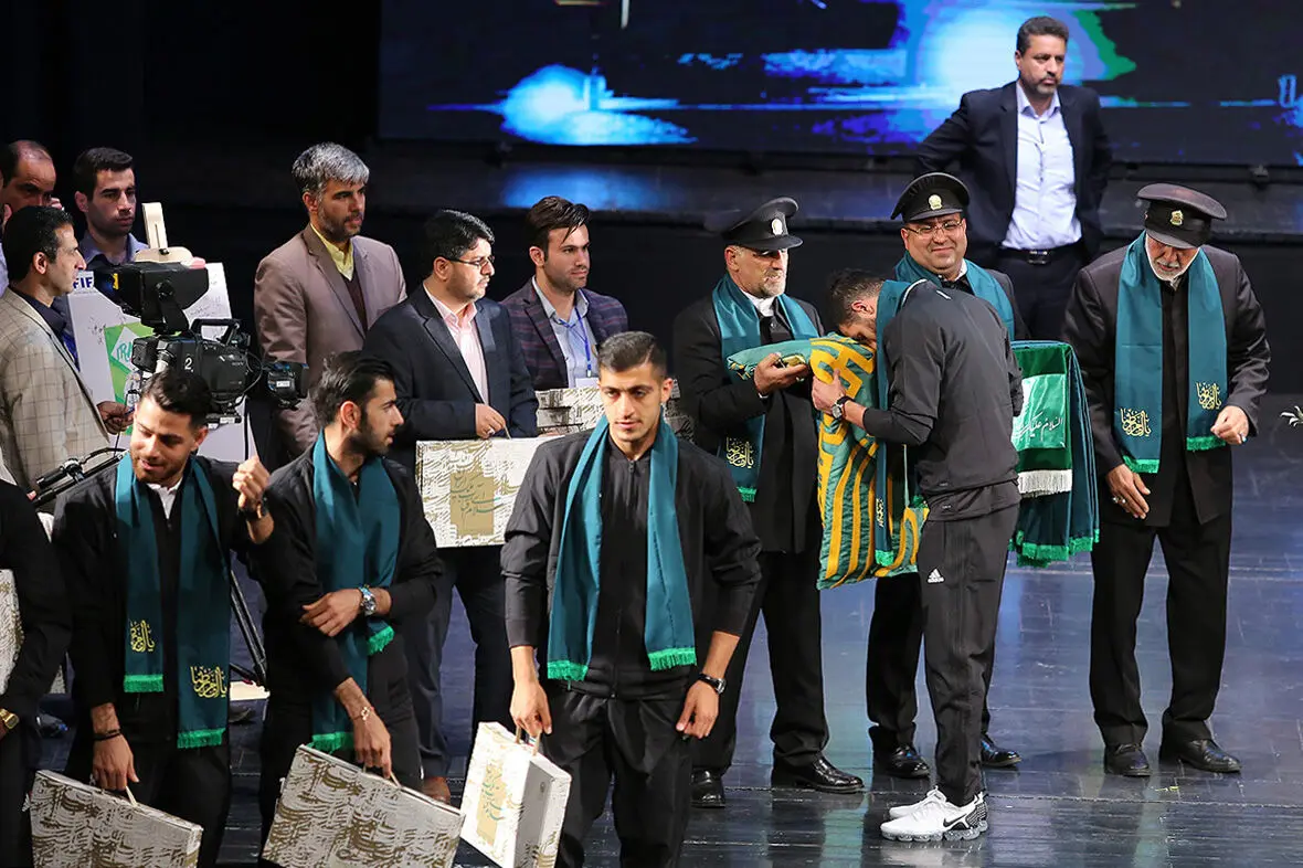 آیین بدرقه تیم ملی فوتبال ایران و رونمایی از سرود تیم ملی در تالار وحدت