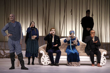 نمایش "کابوس حضرت اشرف" در تماشاخانه ایرانشهر ‎