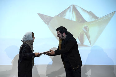 تجلیل از برگزیدگان سومین جایزه هنری ویستا در خانه هنرمندان