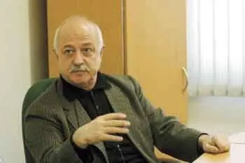 محمد احصایی: باید متقلبان هنری را رسوا کرد
