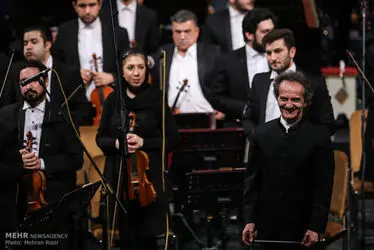 Tehran’s Symphony Orchestra performs in Vahdat Hall