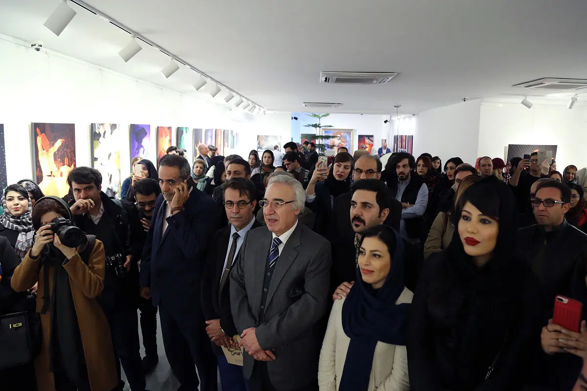 سماع مولانا را در عکس‌های بابک برزویه و خوشنویسی اسرافیل شیرچی ببینید