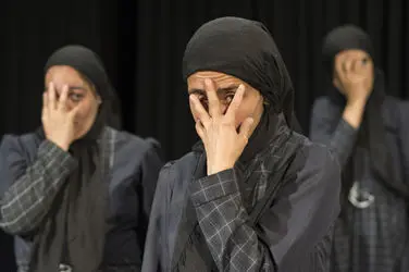 نمایش" صلح " در تماشاخانه ایران تماشا