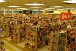 بانک کتابی که موفق شد/ تغییری که یک کتابفروش در پاکستان شکل داد