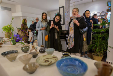 نمایشگاه آثار نقاشی و سرامیک چیبا میاماتو در خانه سرامیک فرزانه