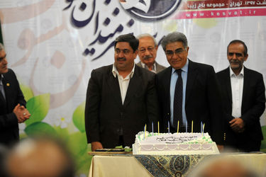 تجلیل از هنرمندان پیشکسوت متولد اردیبهشت ماه