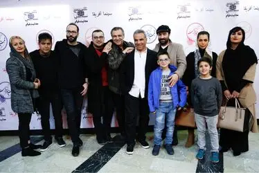 اکران مردمی فیلم « ثبت با سند برابر است» در سينما آفريقا