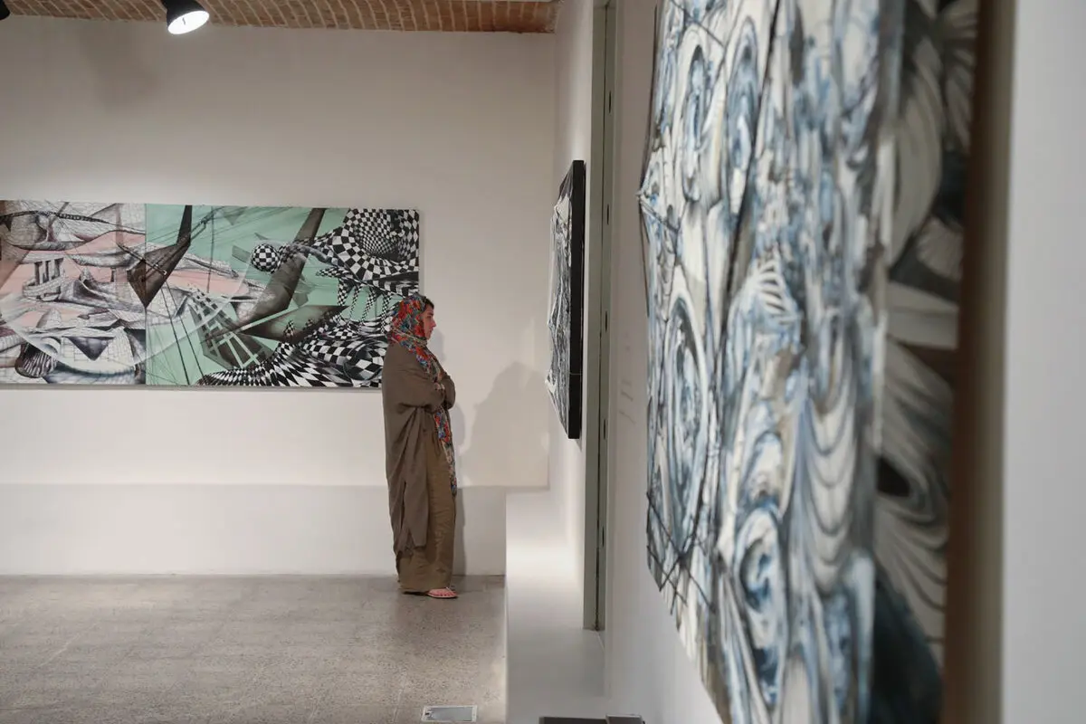 Visit Fatemeh Bahman Siahmard Art Exhibit at Aran Projects
