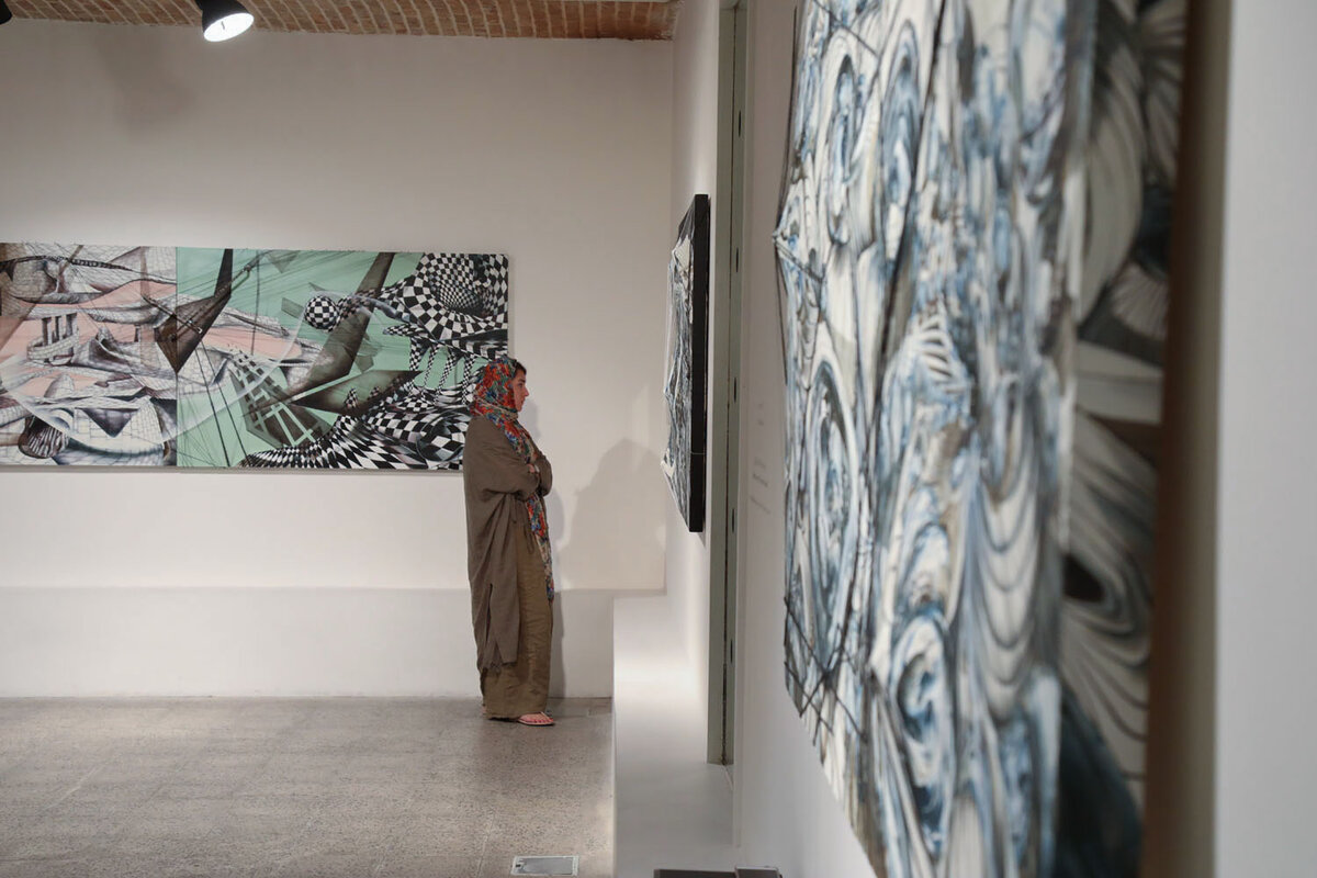 Visit Fatemeh Bahman Siahmard Art Exhibit at Aran Projects