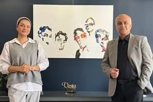 Fardokht Kiaeimehr's Painting of Identity; Hamidreza Shafiei