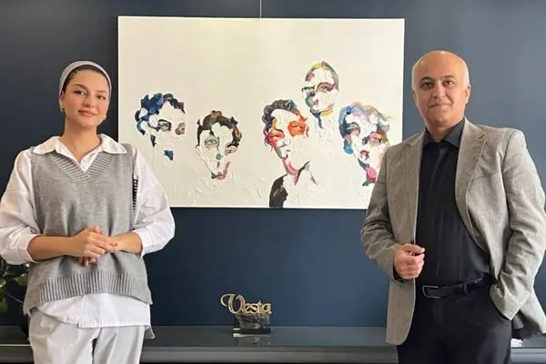 Fardokht Kiaeimehr's Painting of Identity; Hamidreza Shafiei