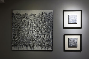 “Crowding” at Mojdeh Art Gallery featuring 15 artists 