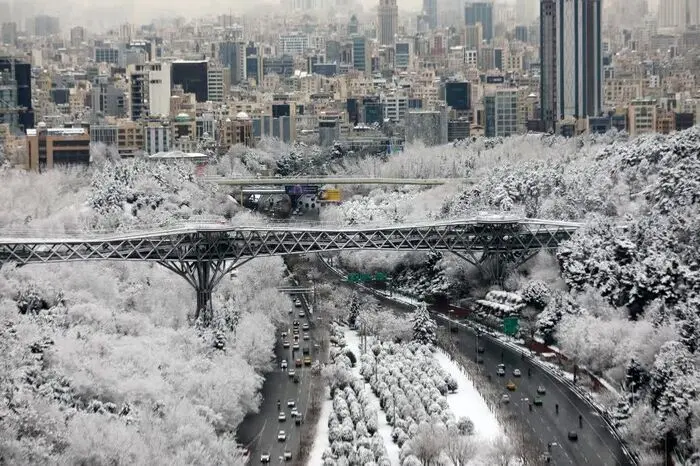 وضعیت هوای فردا تهران سه شنبه ۱۴ بهمن ۱۴۰۴ / تهرانی ها منتظر بارش برف باشند