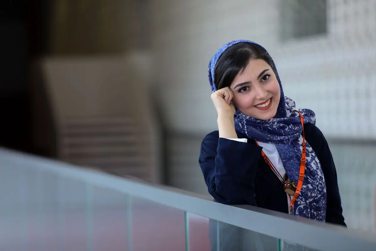 سومین روز سی و هفتمین جشنواره جهانی فیلم فجر در پردیس چارسو