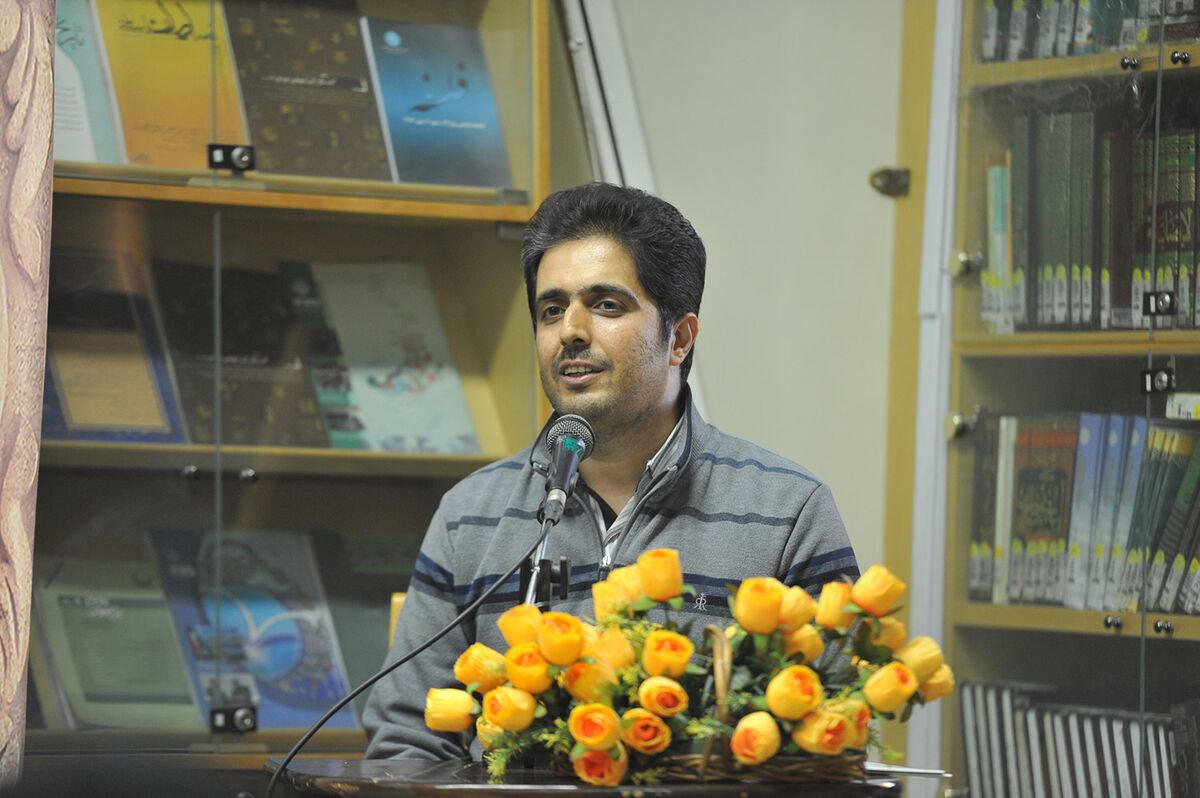 آیین اعطای نخستین جایزه آینه دار دوران در زادروز استاد باستانی پاریزی