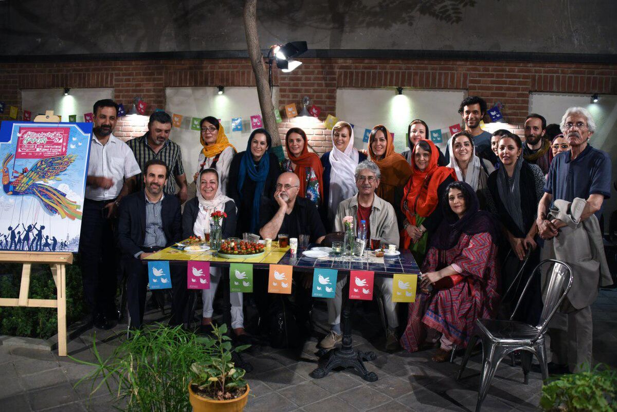 رونمایی از پوستر هفدهمین جشنواره بین‌المللی نمایش عروسکی