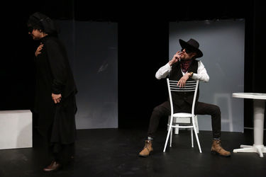 اجرای نمایش "تصادف قطار 5:25" در پلاتو تئاتر شهر