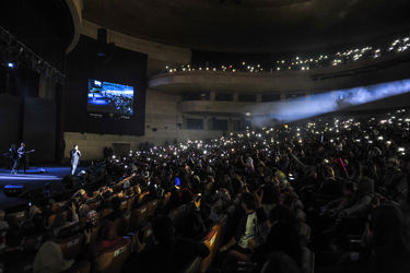 کنسرت بهنام بانی در اولین شب جشنواره موسیقی فجر در برج میلاد