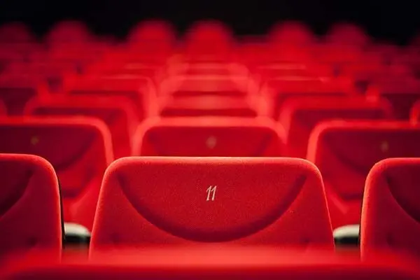 هفته ناآرام سینما را از رونق انداخت و بسیاری تئاترها را تعطیل کرد