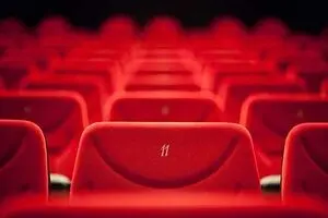 هفته ناآرام سینما را از رونق انداخت و بسیاری تئاترها را تعطیل کرد