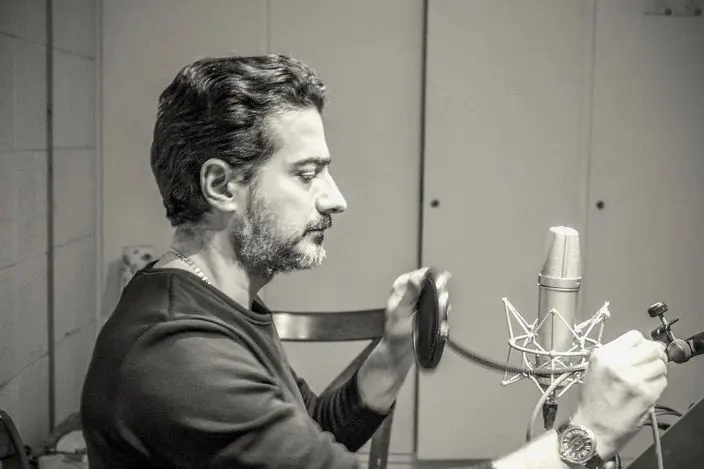 همایون شجریان شعر حسین منزوی را خواند/ دانلود قطعه "آسمان ابری"