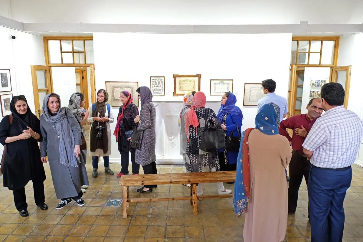 نمایشگاه آثار خسرو سینایی در باغ موزه هنر ایرانی