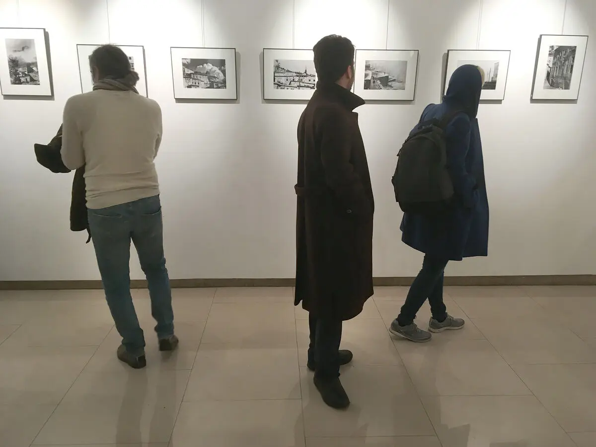 نمایشگاه عکس‌ حمید جبلی در گالری آتبین