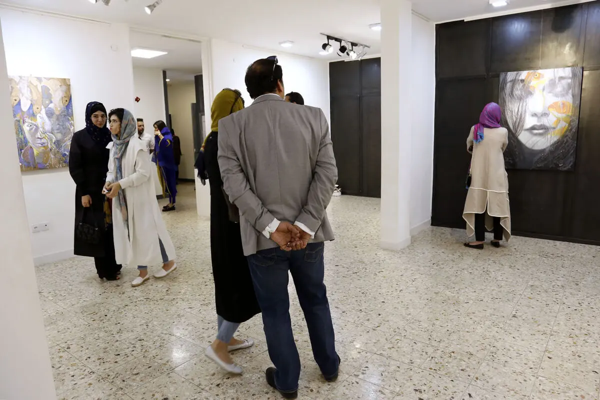 نمایشگاه نقاشی پگاه صمیمی در گالری نگاه
