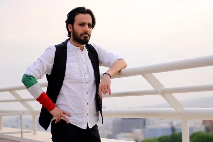 خواننده "شال" بازیگر شد/ همکاری با داریوش مهرجویی