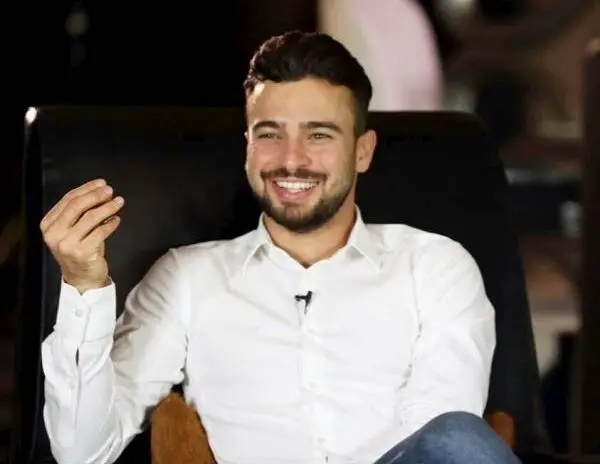 اولین عکس از سروش رفیعی و همسرش | ستاره پرسپولیس با همسرش در آرامش زندگی می‌کند