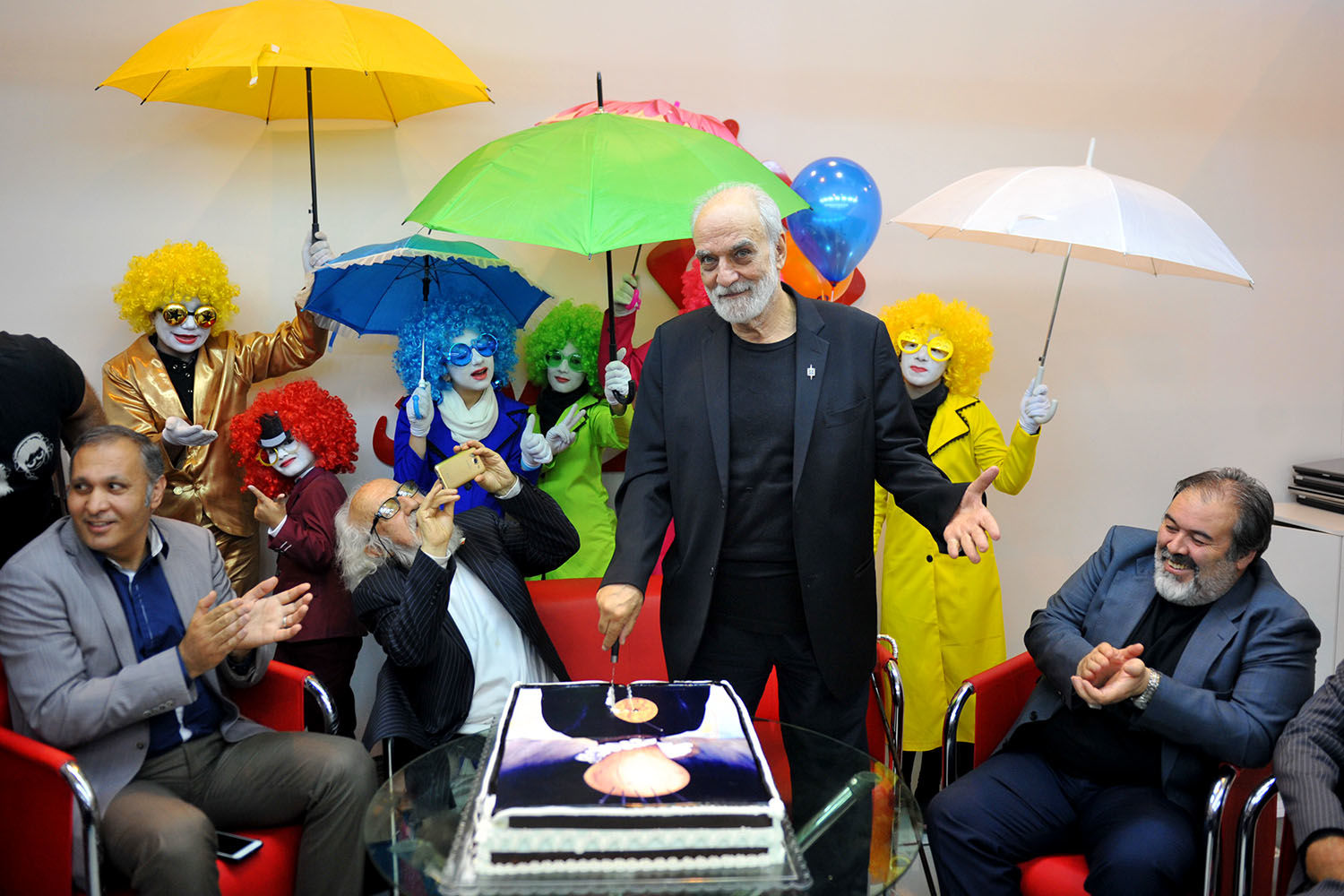 پاسخ به سه سال توهین کانال فحاش تلگرامی/ تولد متفاوت آیدین آغداشلو در میان رسانه ها