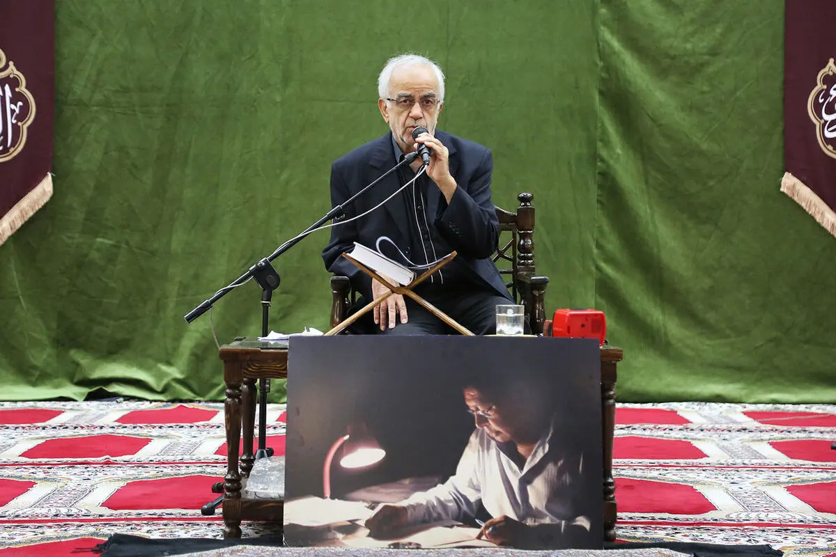 مراسم ختم زنده‌یاد حسین عرفانی در مسجد بلال