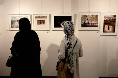 نمایشگاه گروهی عکاسی "آوای نگاه" در گالری آوای هنر